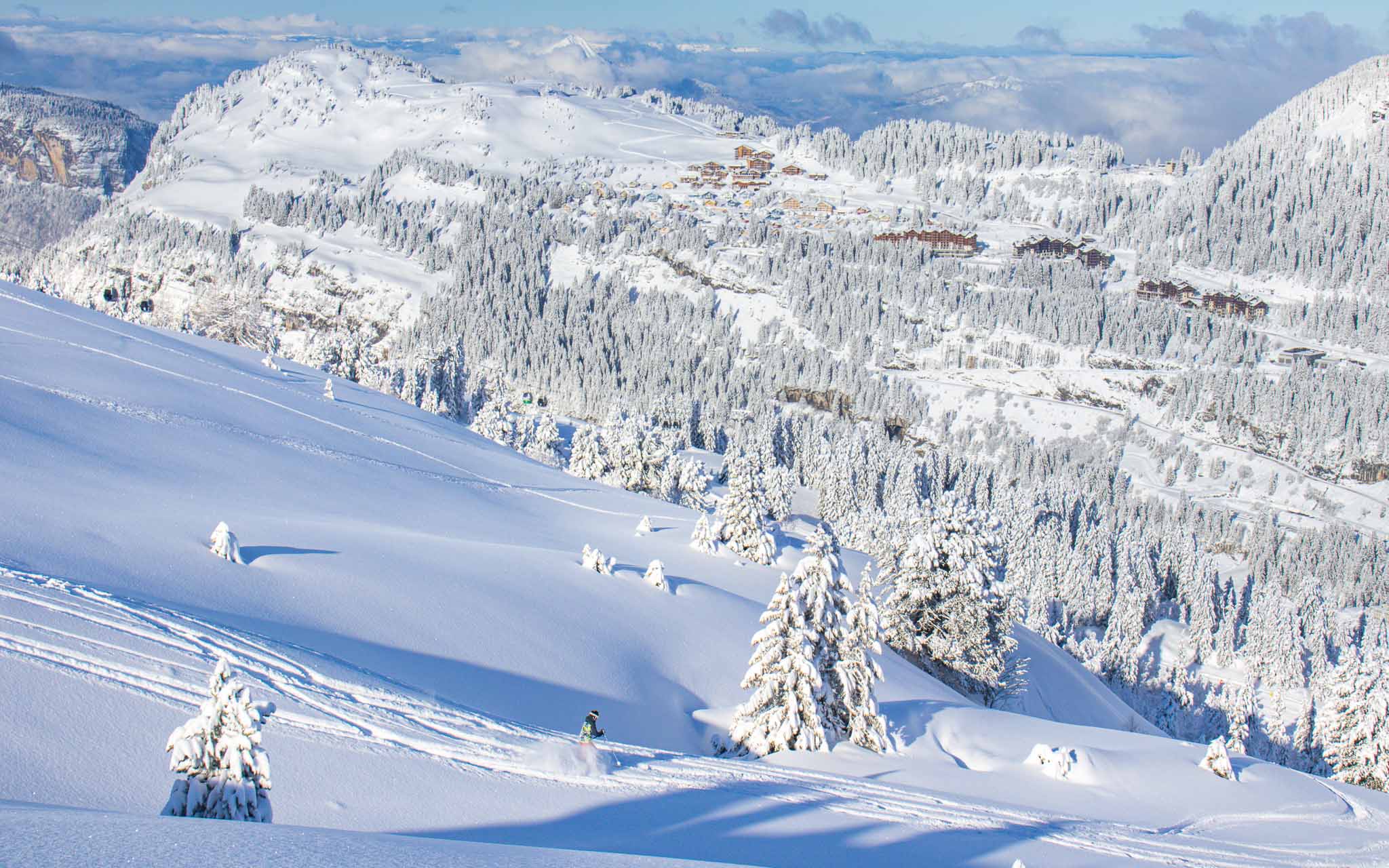 Het Flaine skigebied volledig bedekt met sneeuw